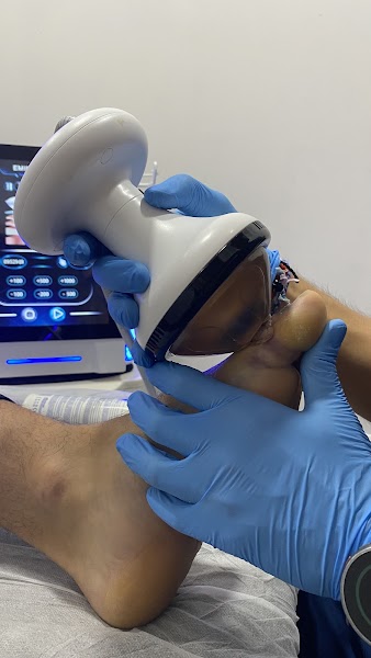 Clínica Vitrum: Fisioterapia y Podología Avanzada en Valencia