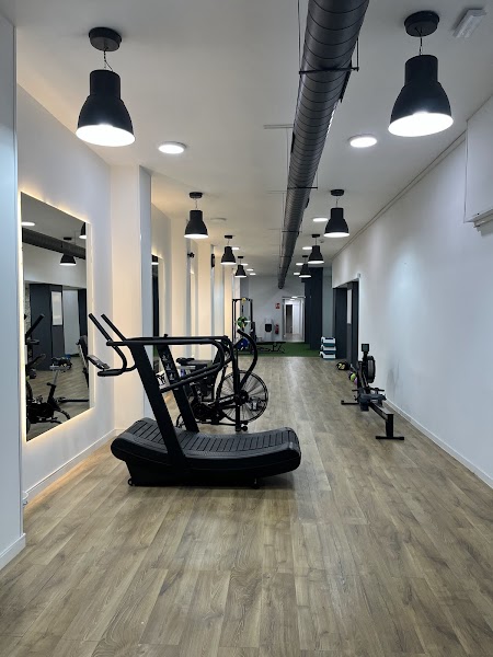 Kinetiq Ejercicio y Fisioterapia - Cánovas