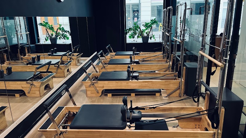 Stone Ayuntamiento - Pilates reformer & Fisio