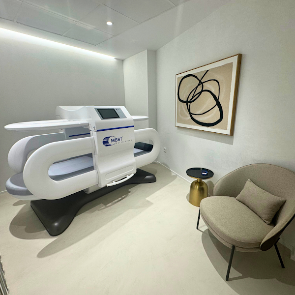 Utopía Clinique Valencia | MBST Fisioterapia y Tecnología Regenerativa